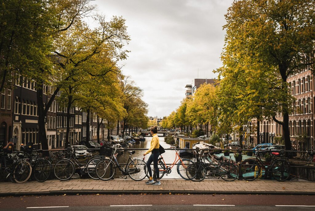 Bikes - Netherlands, Land or Water?! 